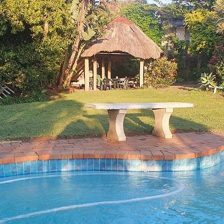 23 Ambleside Holiday Retreat By The Sea Port Shepstone Kültér fotó